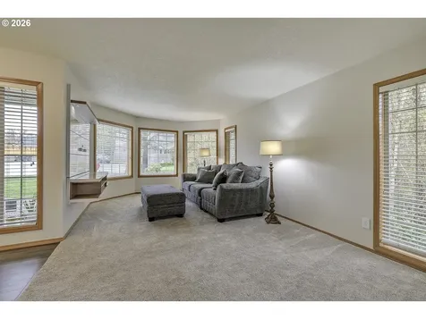2484 NE Nicki Court Hillsboro OR 97124
