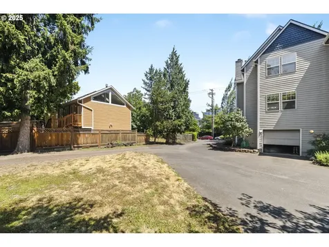 3519 S Kelly Avenue Portland OR 97239