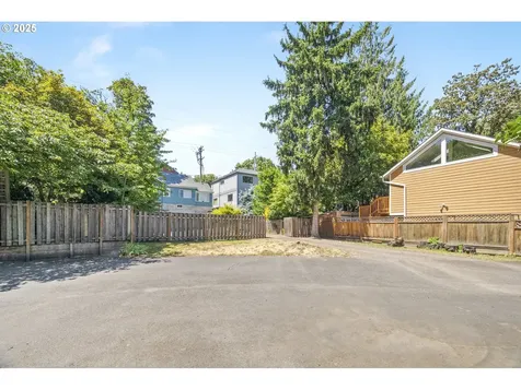 3519 S Kelly Avenue Portland OR 97239