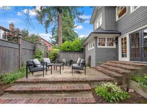 2133 NE 21st Avenue Portland OR 97212