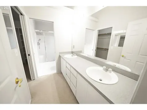 16045 SW Red Clover Lane Sherwood OR 97140