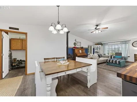 11616 Lewis River Road Ariel WA 98603