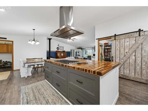 11616 Lewis River Road Ariel WA 98603