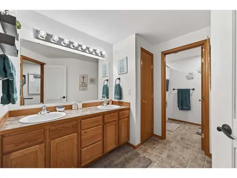 11616 Lewis River Road Ariel WA 98603