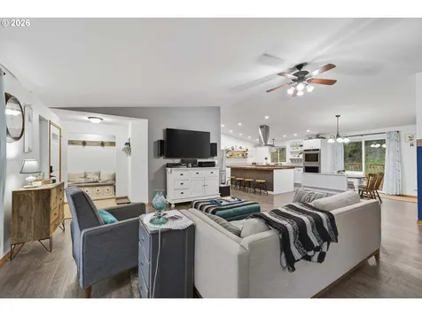 11616 Lewis River Road Ariel WA 98603