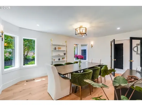 19428 35th Court Lake Oswego OR 97034