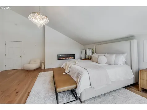 19428 35th Court Lake Oswego OR 97034