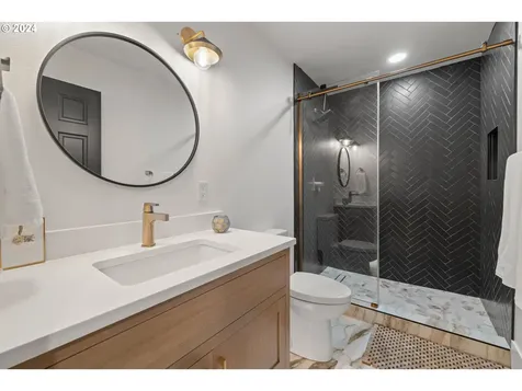 19428 35th Court Lake Oswego OR 97034