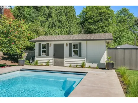 19428 35th Court Lake Oswego OR 97034