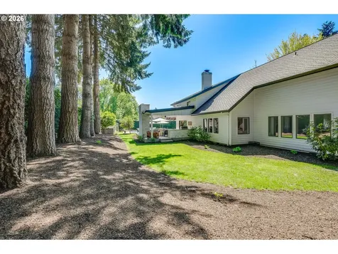19428 35th Court Lake Oswego OR 97034