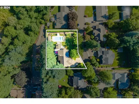 19428 35th Court Lake Oswego OR 97034