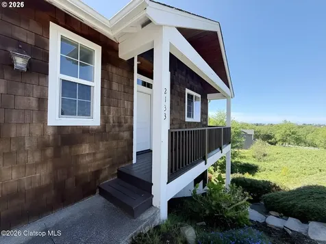2133 Middle Fork Circle Seaside OR 97138