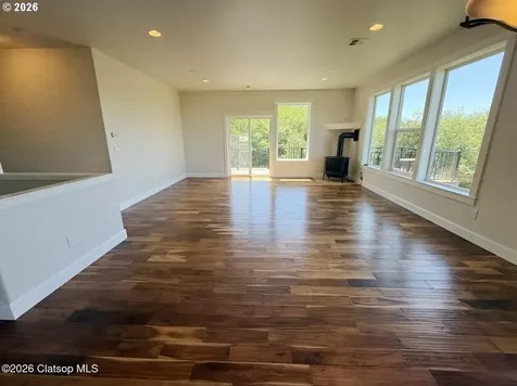 2133 Middle Fork Circle Seaside OR 97138