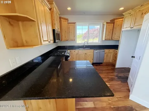 2133 Middle Fork Circle Seaside OR 97138