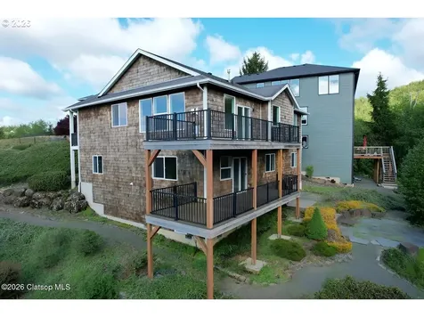 2133 Middle Fork Circle Seaside OR 97138