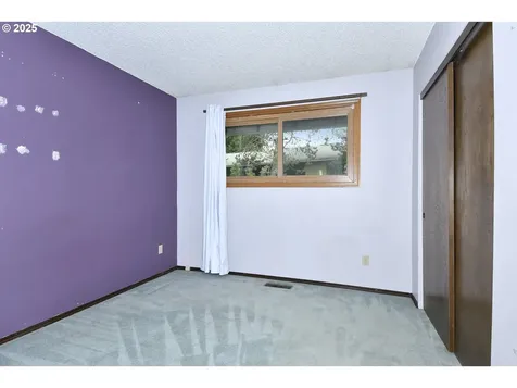 1935 SE 161st Avenue Portland OR 97233