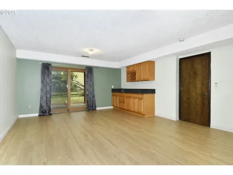 1935 SE 161st Avenue Portland OR 97233