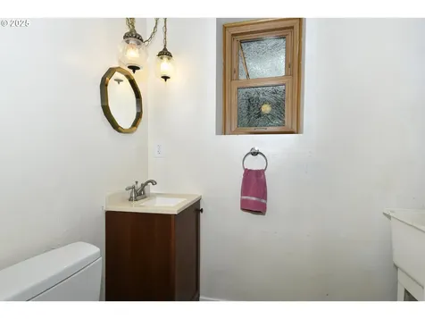 1935 SE 161st Avenue Portland OR 97233