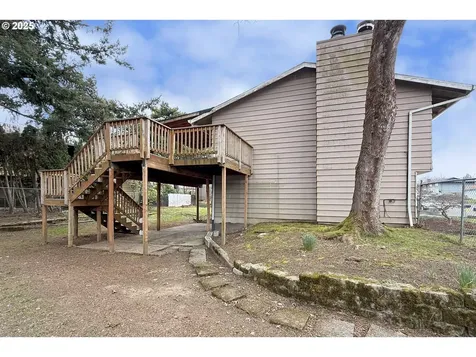 1935 SE 161st Avenue Portland OR 97233