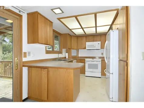 1935 SE 161st Avenue Portland OR 97233