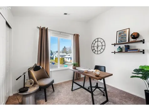 6901 SE Martins Street Portland OR 97206