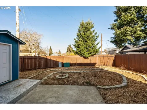 6901 SE Martins Street Portland OR 97206