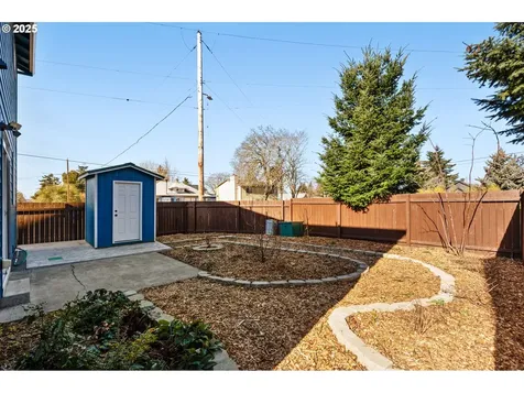 6901 SE Martins Street Portland OR 97206