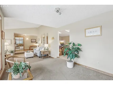 3017 SE Blairmont Drive Vancouver WA 98683