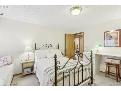 3017 SE Blairmont Drive Vancouver WA 98683