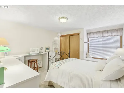 3017 SE Blairmont Drive Vancouver WA 98683