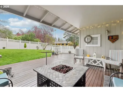 3017 SE Blairmont Drive Vancouver WA 98683