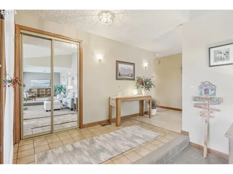 3017 SE Blairmont Drive Vancouver WA 98683