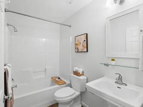13143 SW Brianne Way Portland OR 97223