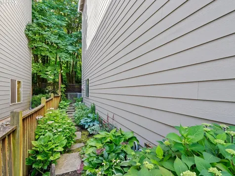 13143 SW Brianne Way Portland OR 97223