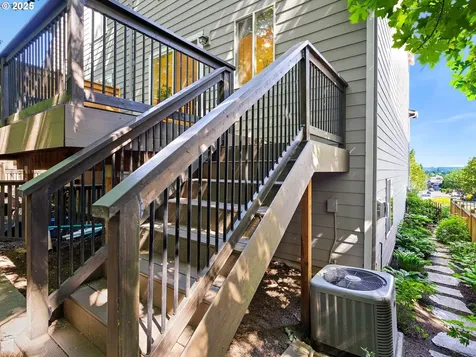 13143 SW Brianne Way Portland OR 97223
