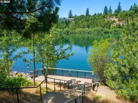 13143 SW Brianne Way Portland OR 97223