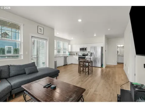 17126 SW Snowdale Street Beaverton OR 97007