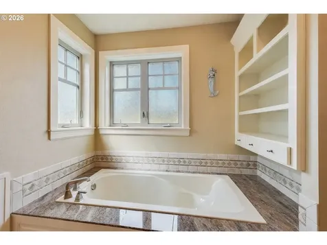 19317 Lorna Lane Lake Oswego OR 97035