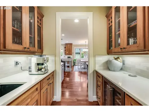 19317 Lorna Lane Lake Oswego OR 97035