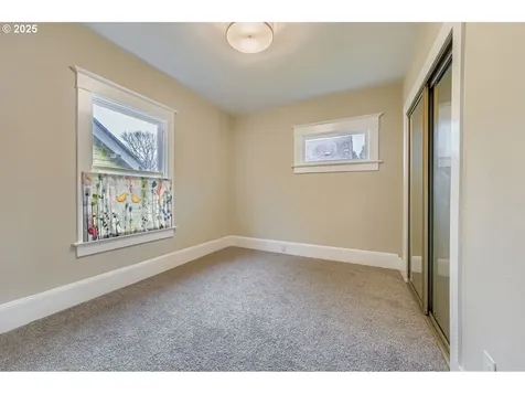 3015 SE Gladstone Street Portland OR 97202