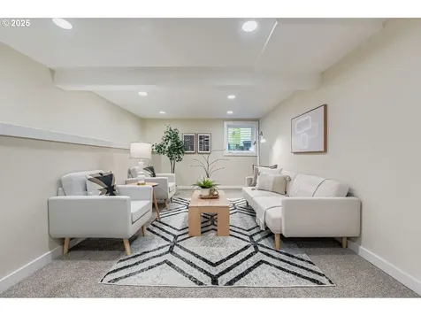 3015 SE Gladstone Street Portland OR 97202