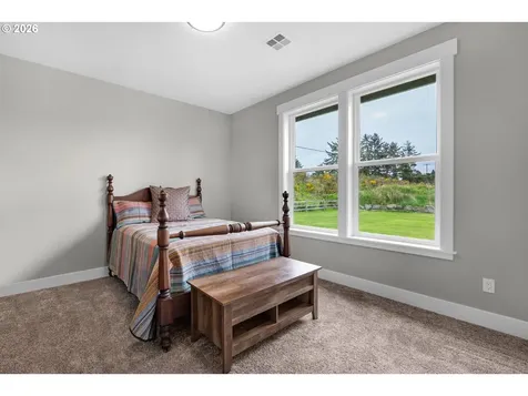 89120 Arrowhead Road Warrenton OR 97146