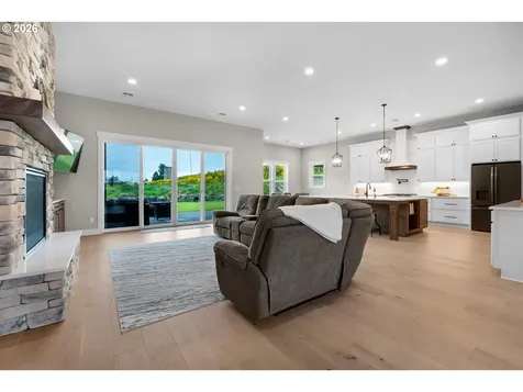 89120 Arrowhead Road Warrenton OR 97146