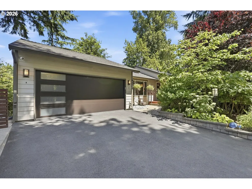 9824 SW Quail Post Road Portland OR 97219