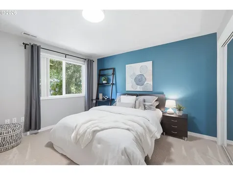 9824 SW Quail Post Road Portland OR 97219