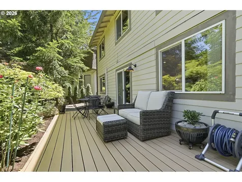 9824 SW Quail Post Road Portland OR 97219