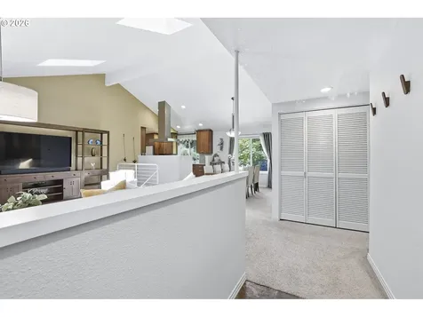 9824 SW Quail Post Road Portland OR 97219