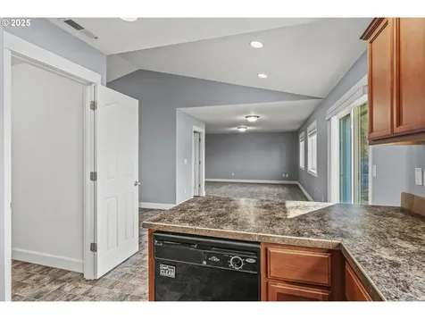 202 Wyatt Drive Kelso WA 98626