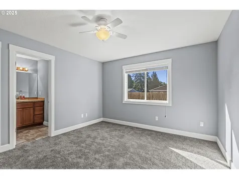 202 Wyatt Drive Kelso WA 98626