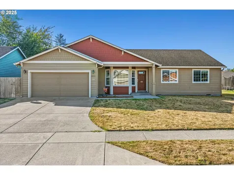 202 Wyatt Drive Kelso WA 98626